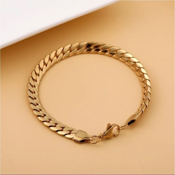 COPY - NEW 18k Gold Chunky Chain Bracelet - Picture 5 of 6